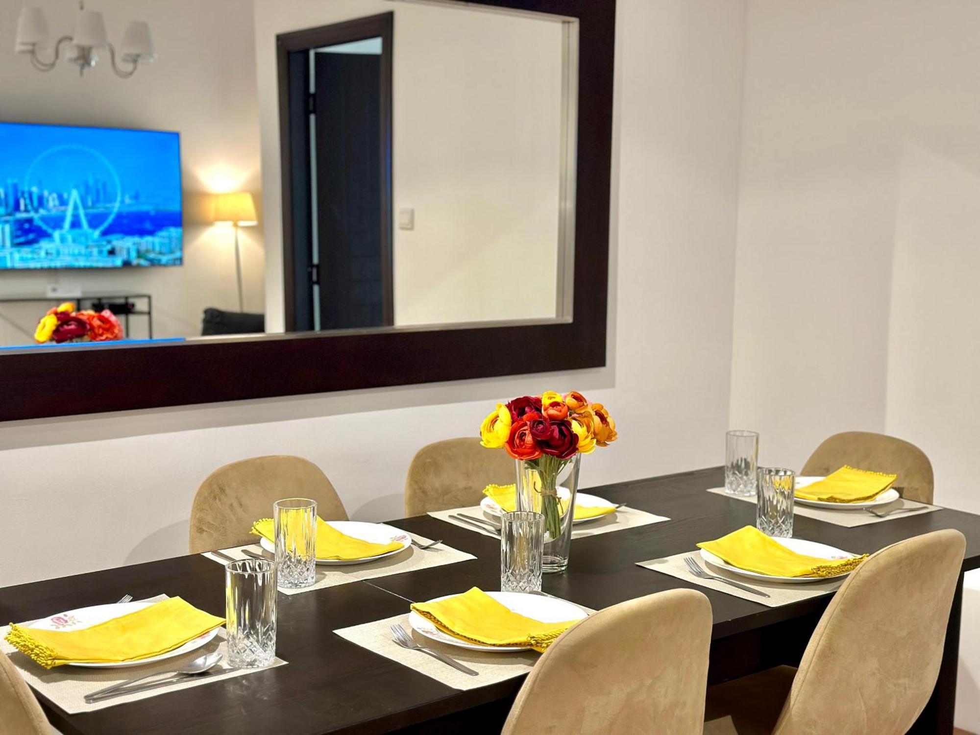 Beautiful 2Br & 4Br Apartments On Jbr Beach, Walking Distance To Bluewaters Island - By Sunkissed Holiday Homes Дубай Экстерьер фото