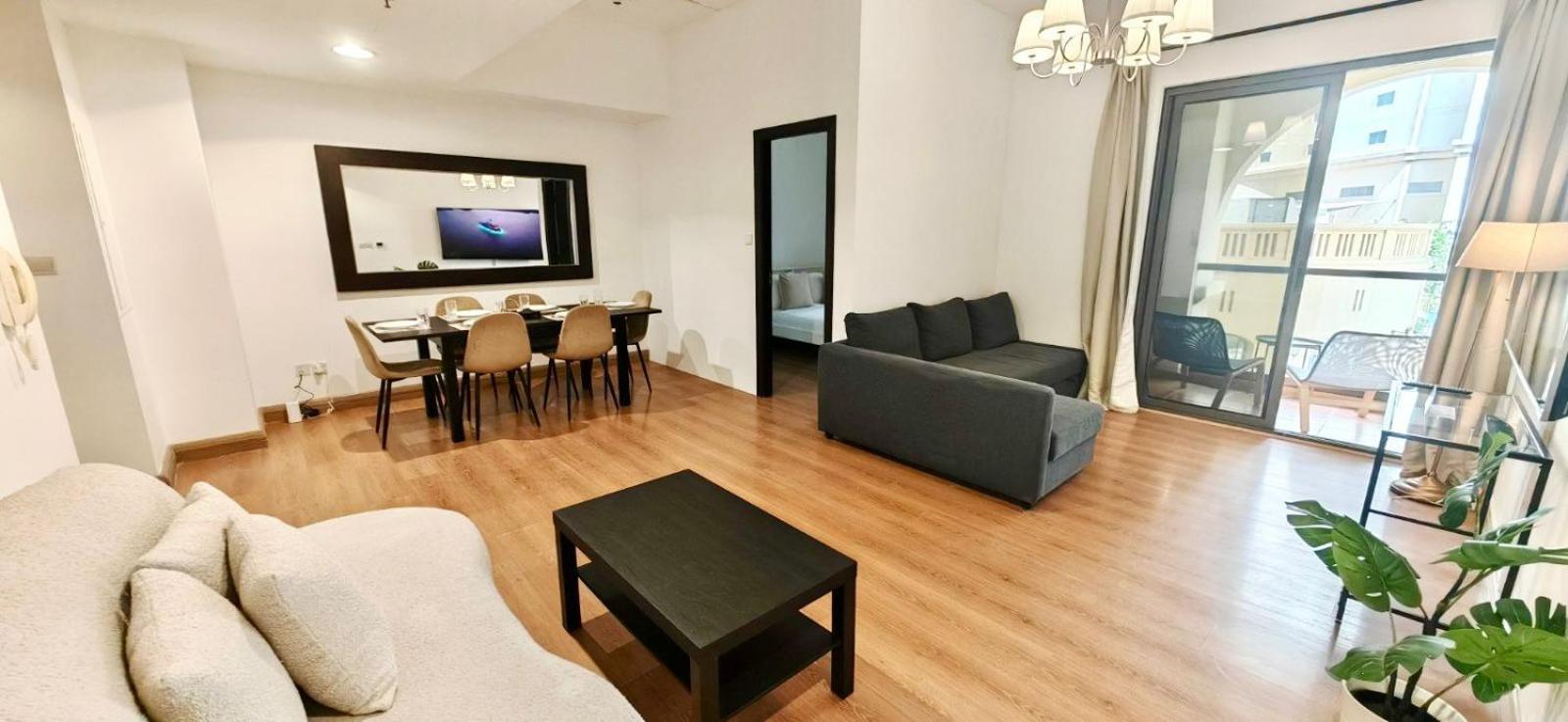Beautiful 2Br & 4Br Apartments On Jbr Beach, Walking Distance To Bluewaters Island - By Sunkissed Holiday Homes Дубай Экстерьер фото