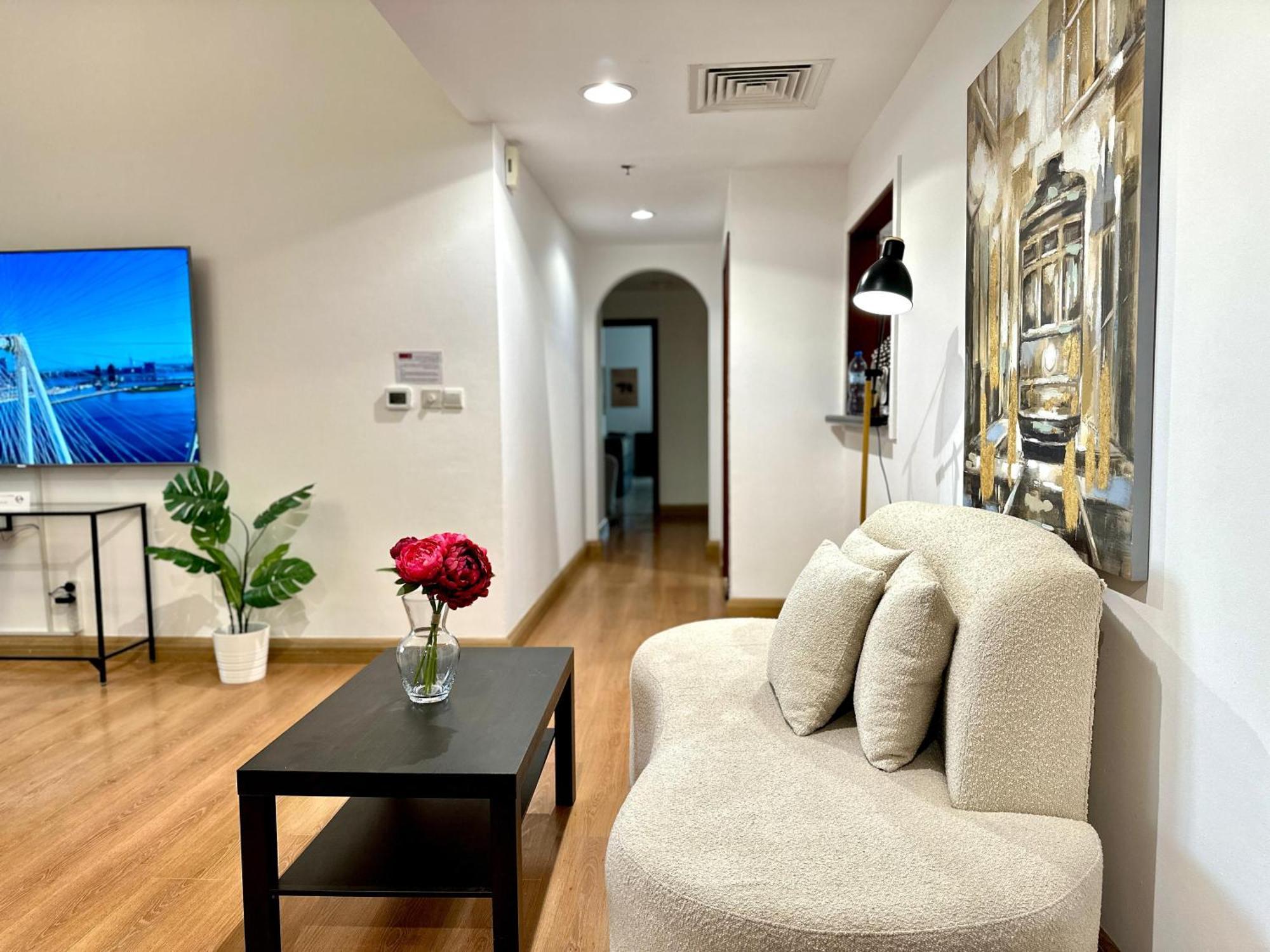 Beautiful 2Br & 4Br Apartments On Jbr Beach, Walking Distance To Bluewaters Island - By Sunkissed Holiday Homes Дубай Экстерьер фото
