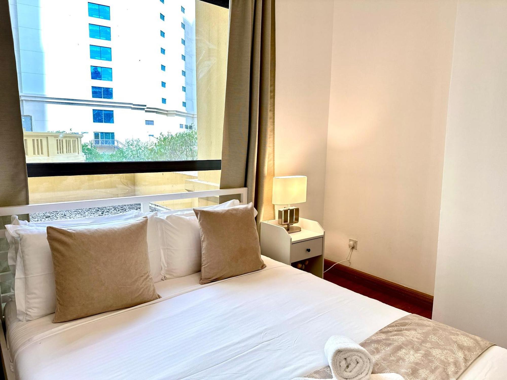 Beautiful 2Br & 4Br Apartments On Jbr Beach, Walking Distance To Bluewaters Island - By Sunkissed Holiday Homes Дубай Экстерьер фото